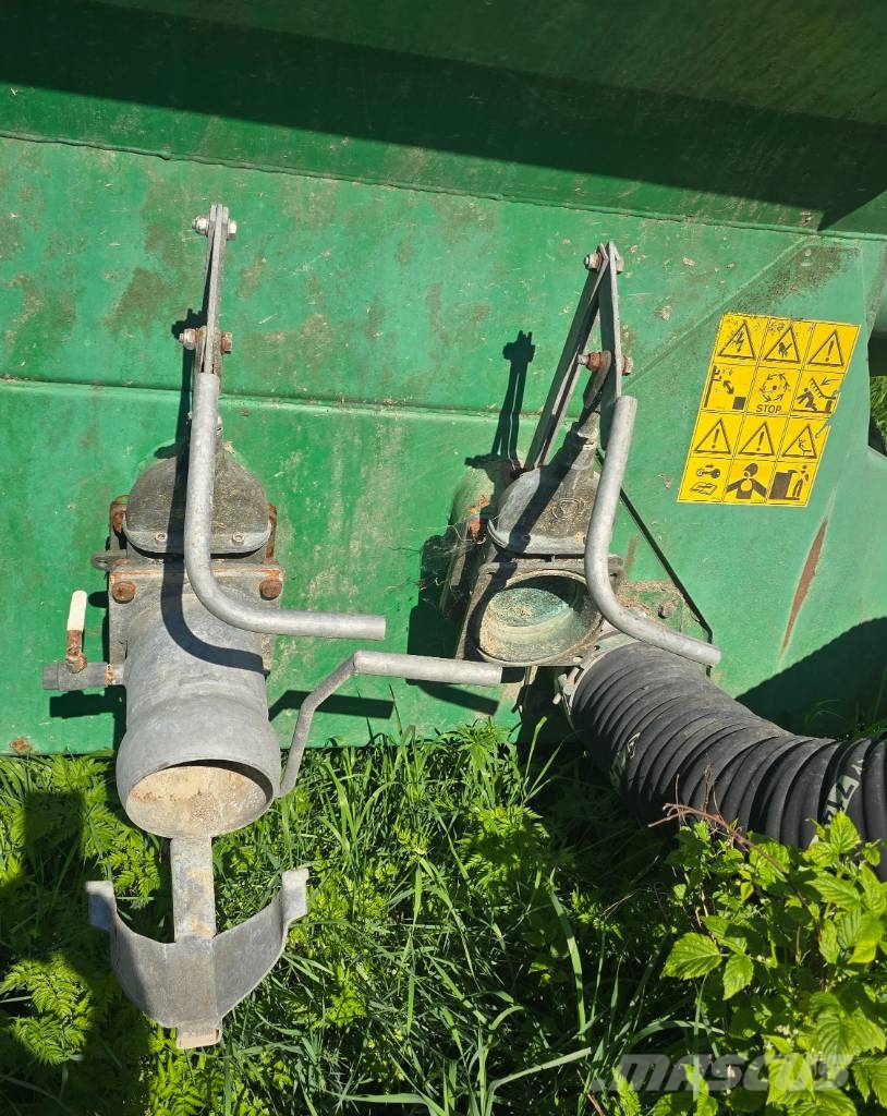 Agronic Lv14 Gyllevogne/Slamsugere