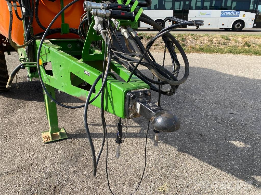 Amazone UX 4200 Spécial 40Km/h 30M-Iso/Bus endommagé Flüssigdüngerstreuer