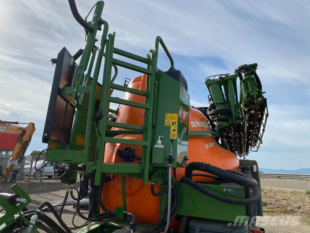 Amazone UX 4200 Spécial 40Km/h 30M-Iso/Bus endommagé Flüssigdüngerstreuer