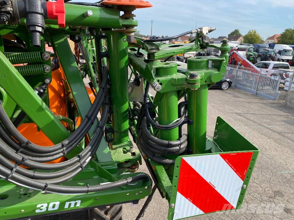 Amazone UX 4200 Spécial 40Km/h 30M-Iso/Bus endommagé Flüssigdüngerstreuer