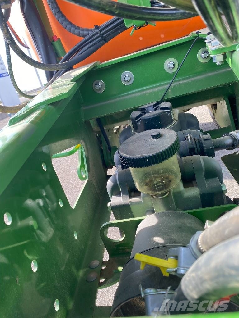 Amazone UX 4200 Spécial 40Km/h 30M-Iso/Bus endommagé Flüssigdüngerstreuer