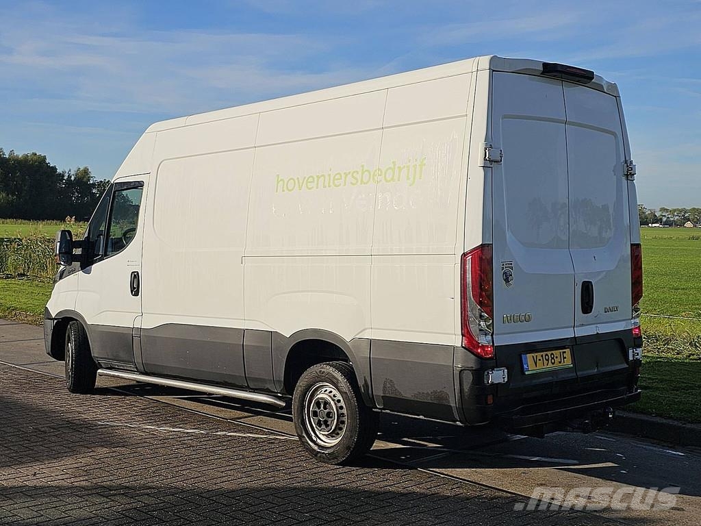 Iveco Daily 35S13 L2H2 ac trekhaak 3500 kg Panel vans