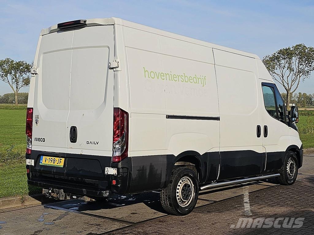 Iveco Daily 35S13 L2H2 ac trekhaak 3500 kg Panel vans