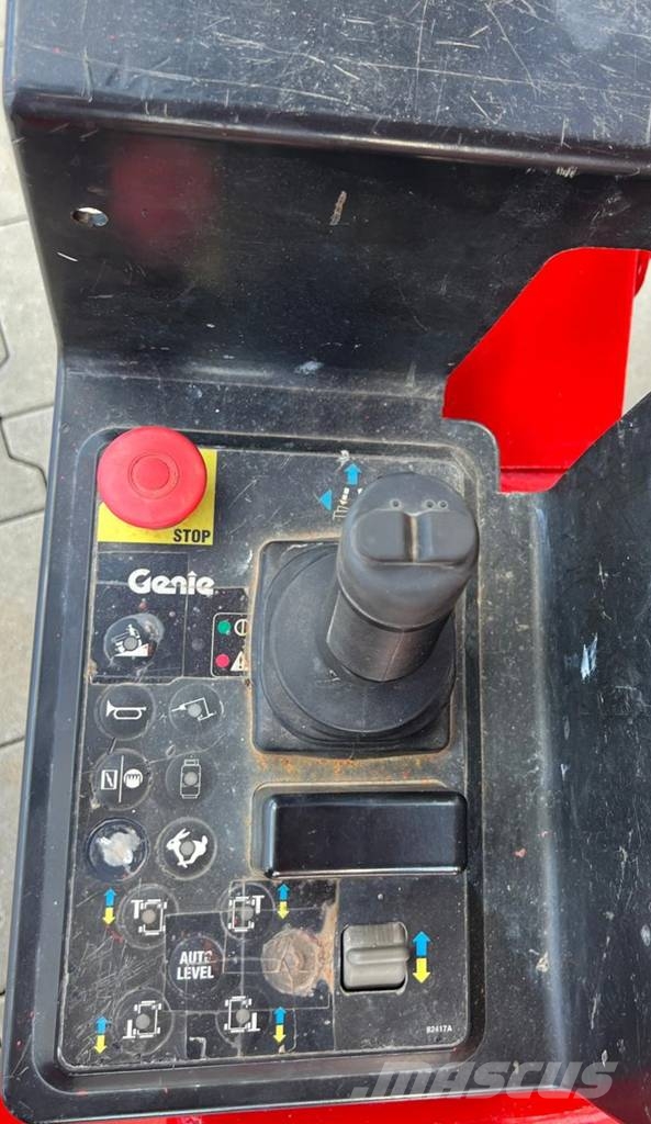 Genie GS 4390 RT Ollós emelők