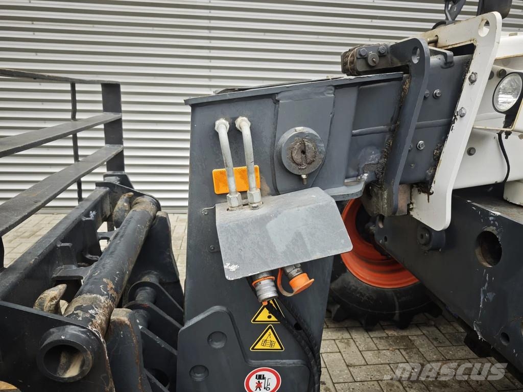 Bobcat T35.105 3 Attechments! Teleskopiskie manipulatori