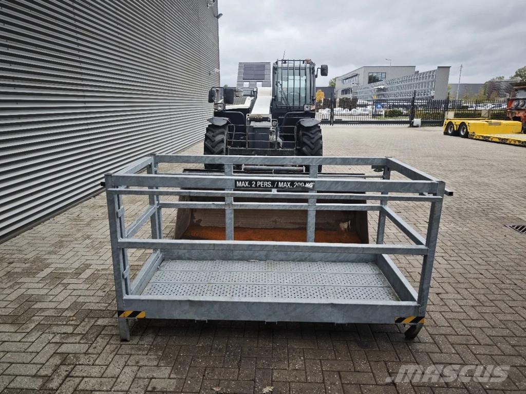 Bobcat T35.105 3 Attechments! Teleskopiskie manipulatori