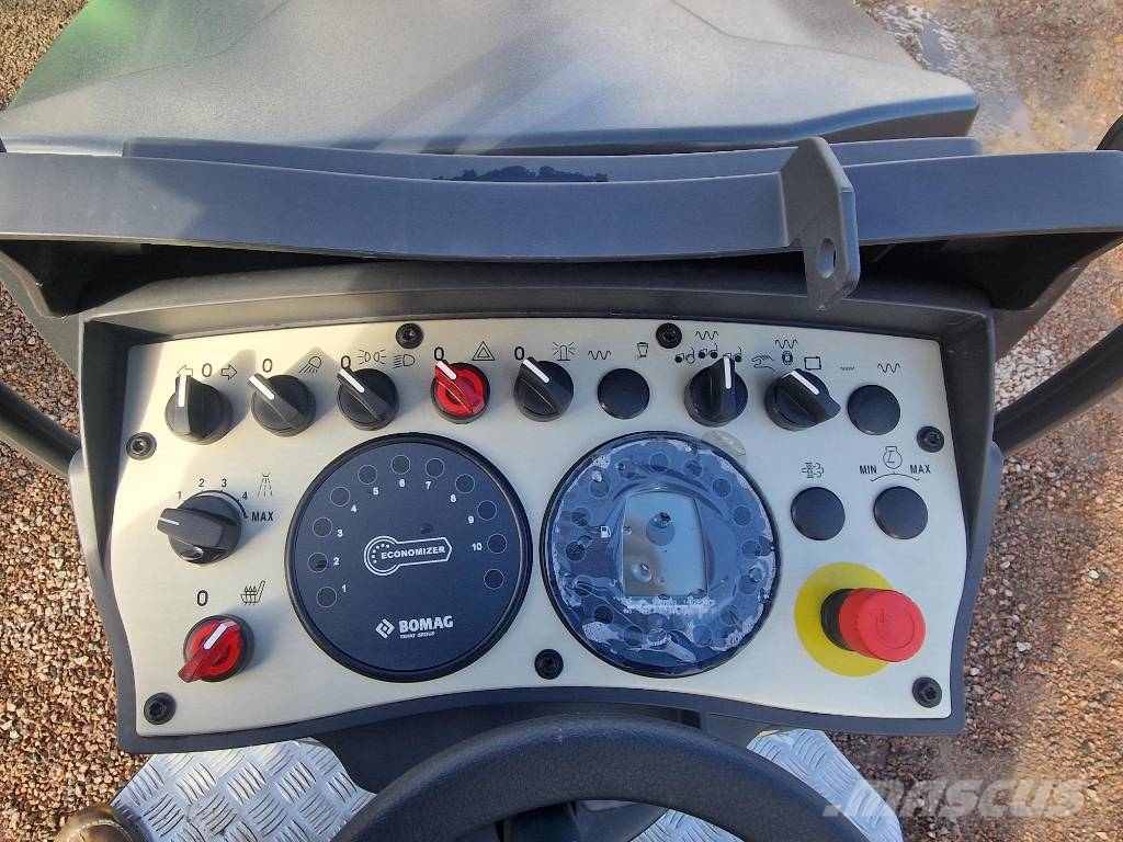 Bomag BW 120 AD-5 Valjci sa duplim bubnjem