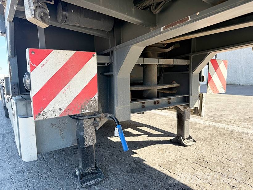 BRDR PLATZ 3 axle Stepdeck / 3 achseTiefbettauflieger Vlakke laadvloeren