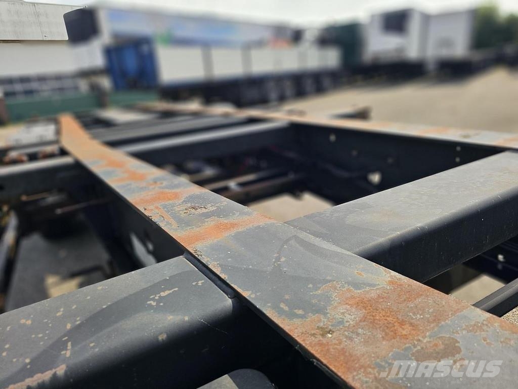 Kögel PORT 40 SIMPLEX 20./ EXTENDIBLE/SAF DISC. نصف مقطورات حاويات