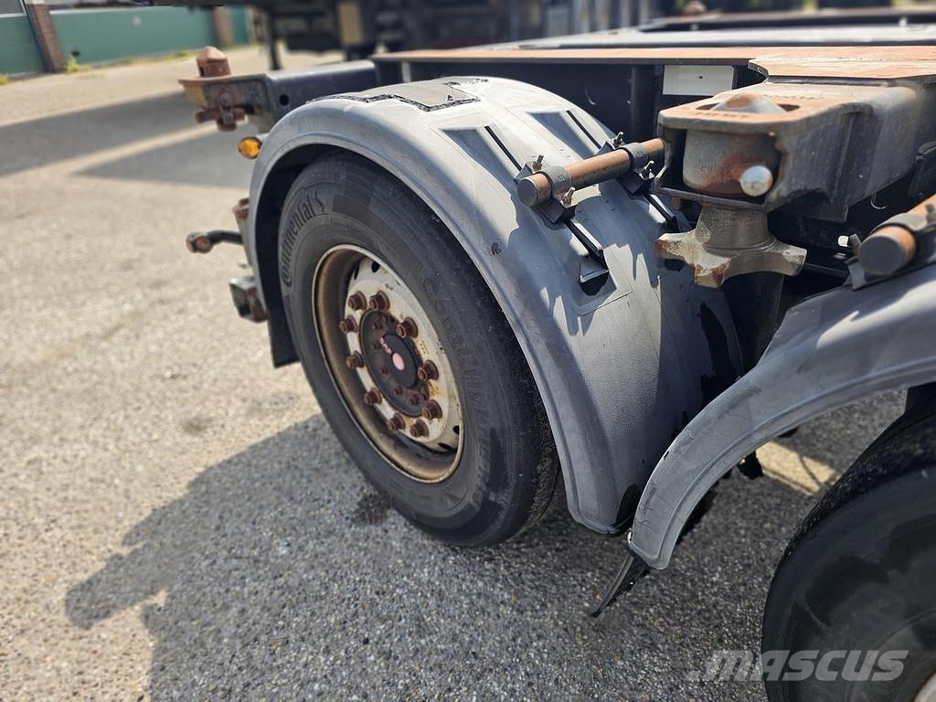 Kögel PORT 40 SIMPLEX 20./ EXTENDIBLE/SAF DISC. نصف مقطورات حاويات