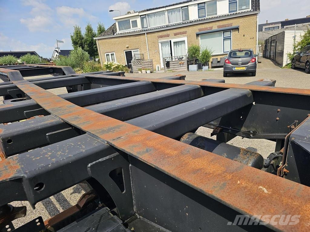 Kögel PORT 40 SIMPLEX 20./ EXTENDIBLE/SAF DISC. نصف مقطورات حاويات