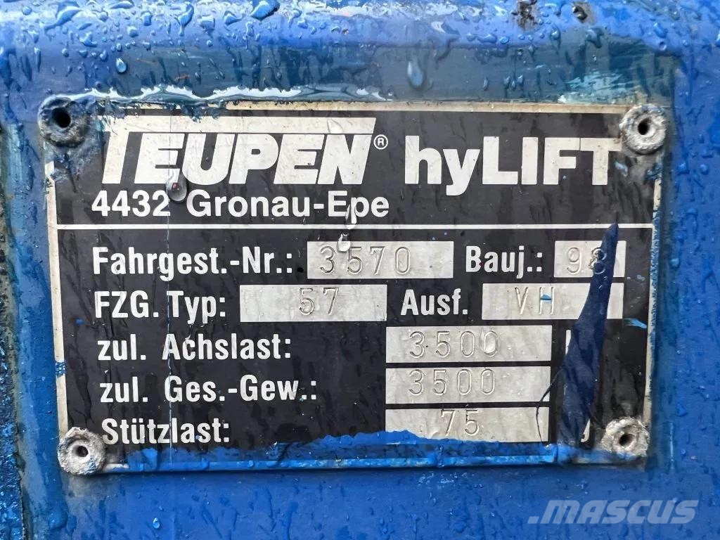 International 4600 4x2 210HP + TEUPEN hyLIFT Plataformas sobre camión