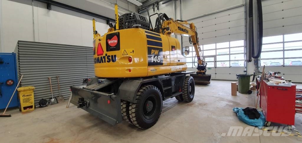 Komatsu PW148-11 *uthyres / only for rent* Escavatori gommati