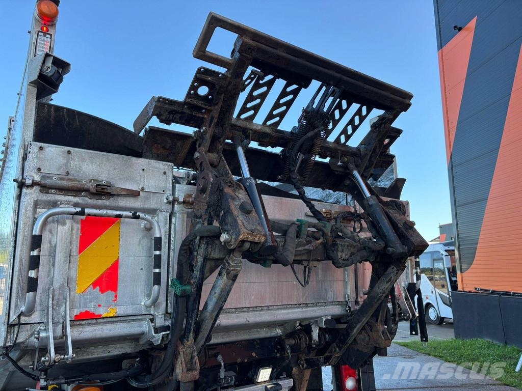 Mitsubishi Fuso Canter 7C15 4x2 FAUN Maxinea Camion dei rifiuti
