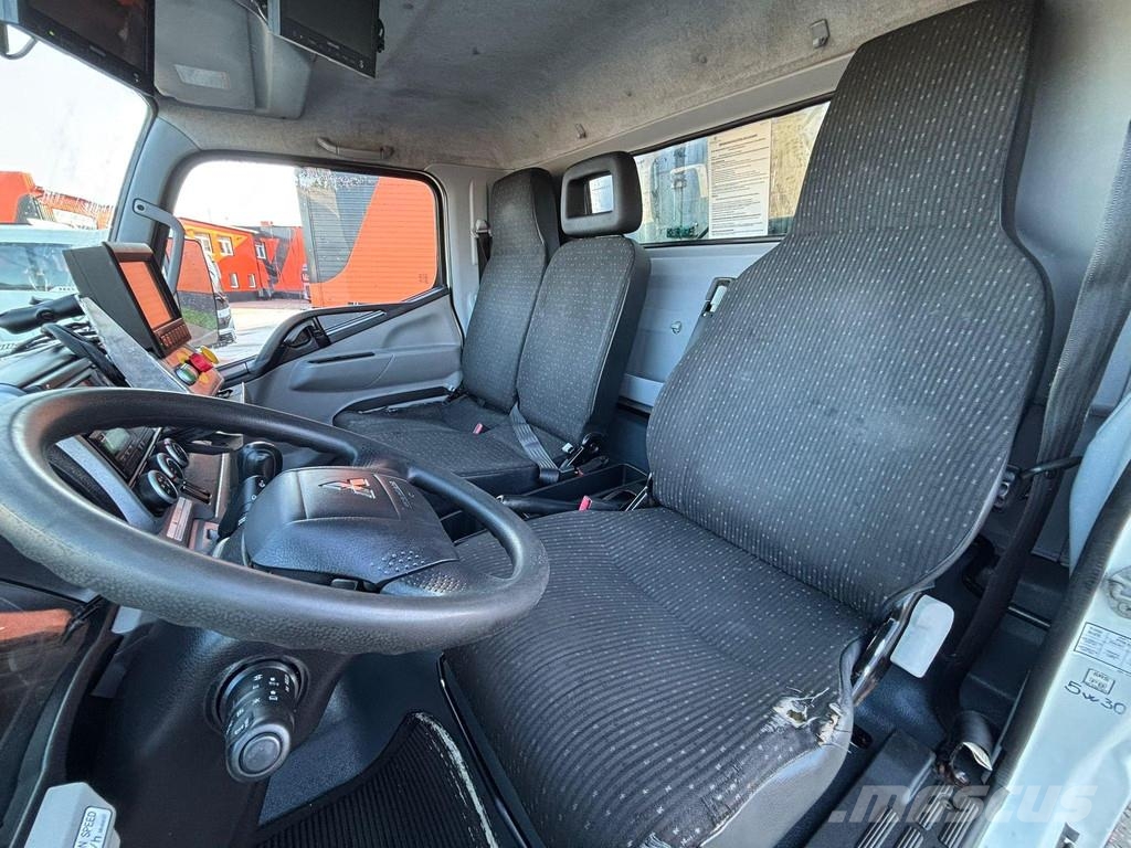 Mitsubishi Fuso Canter 7C15 4x2 FAUN Maxinea Camion dei rifiuti