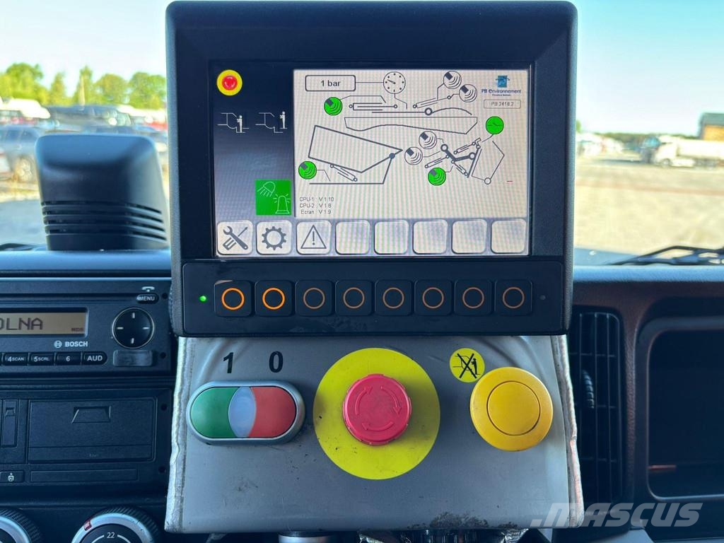 Mitsubishi Fuso Canter 7C15 4x2 FAUN Maxinea Camion dei rifiuti