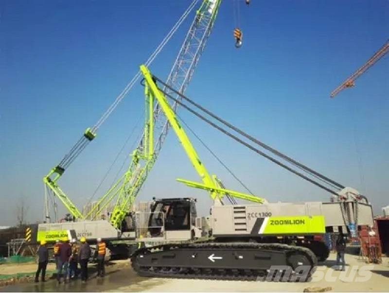 Kobelco CKE2500 履带起重机