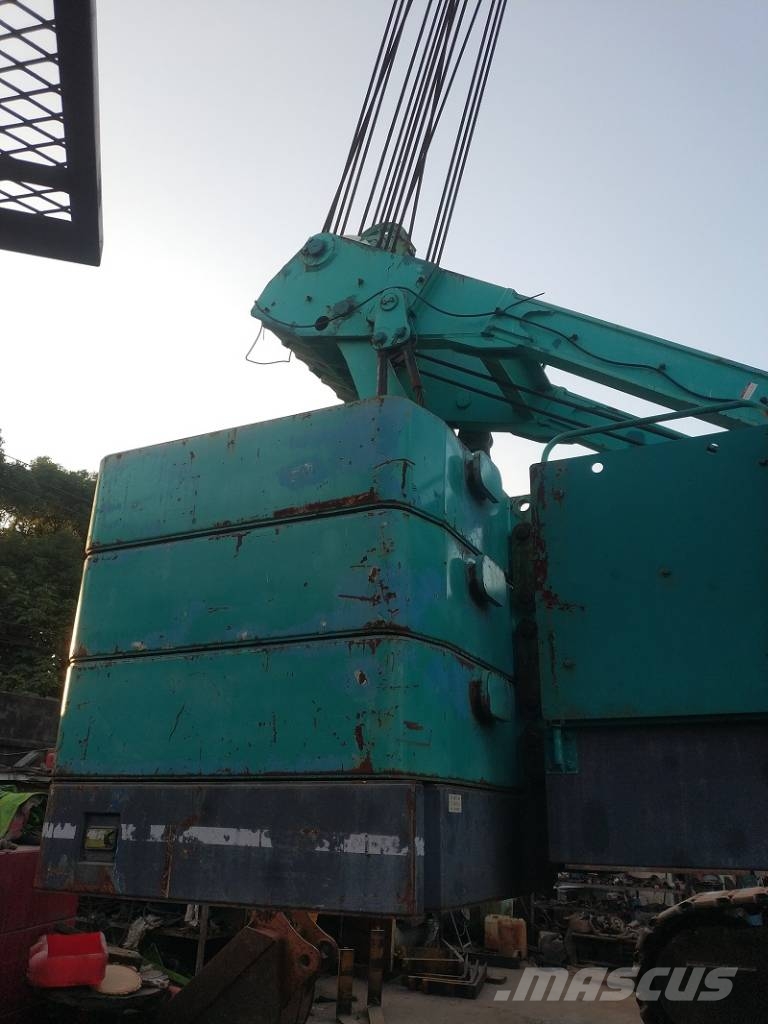 Kobelco CKE2500 履带起重机
