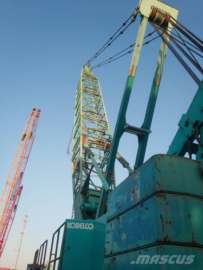 Kobelco CKE2500 履带起重机