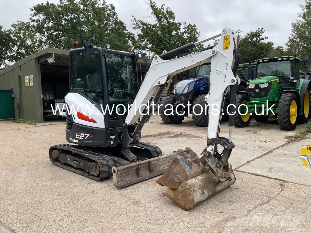 Bobcat E 27z Minigrävare < 7t