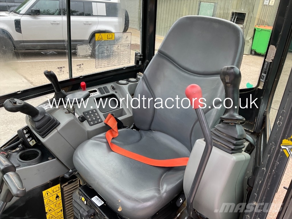 Bobcat E 27z Minigrävare < 7t