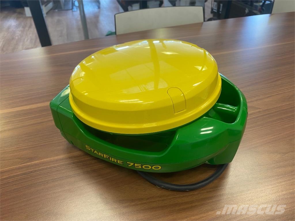 John Deere 6R 215 Traktori