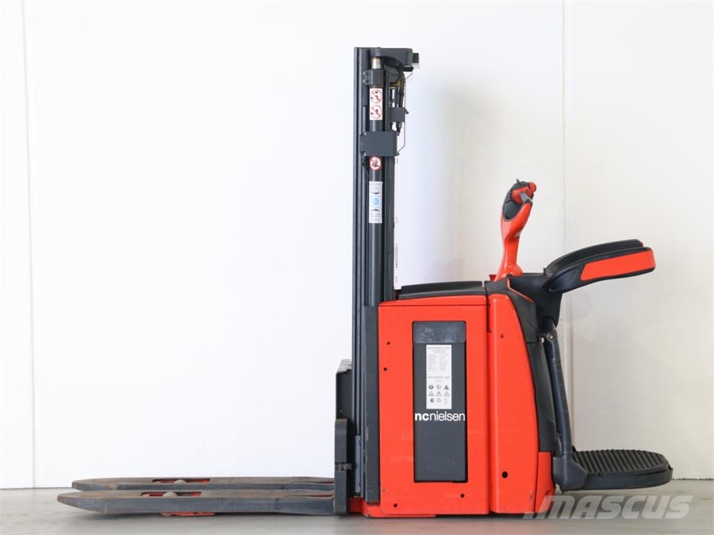 Linde L20AP/1173-01 Pedestrian stacker