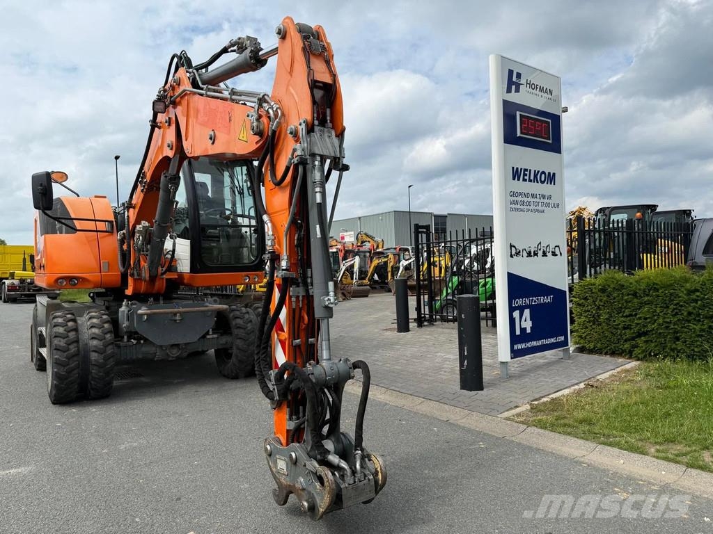 Liebherr A910 Compact | A/C Excavadoras de ruedas