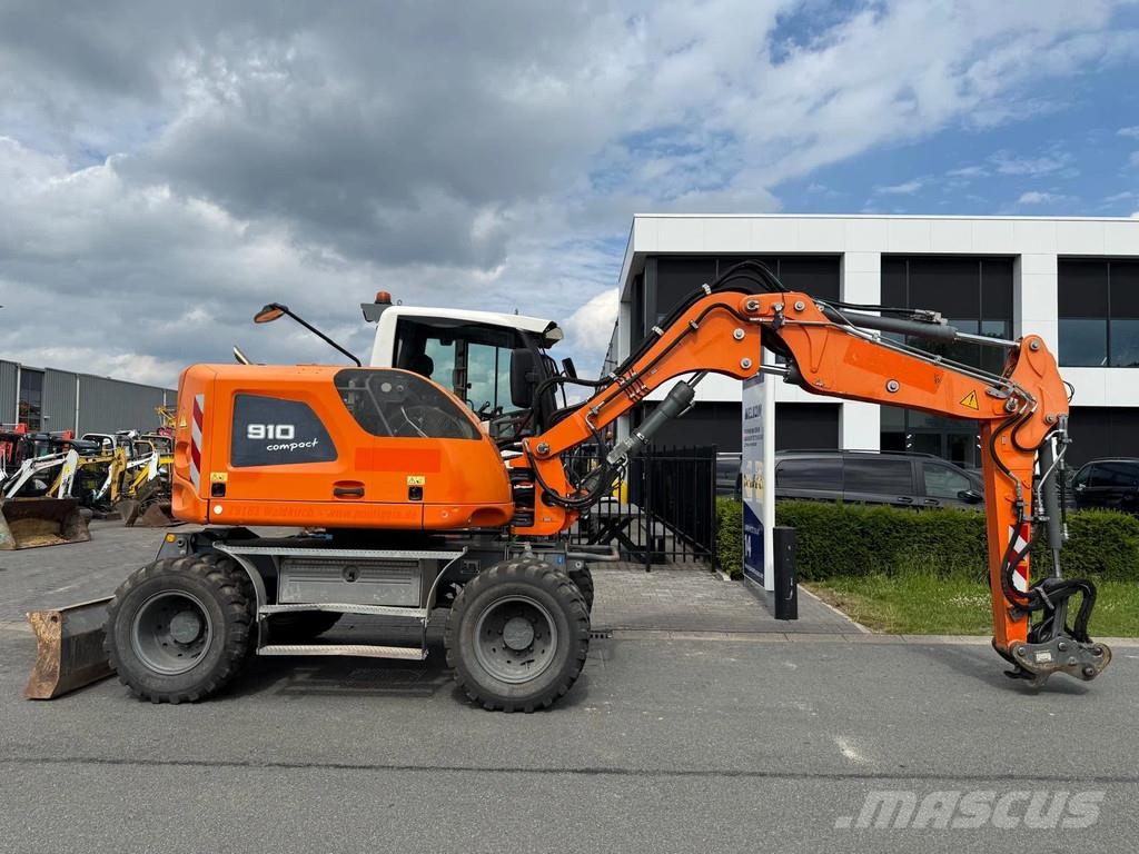 Liebherr A910 Compact | A/C Excavadoras de ruedas