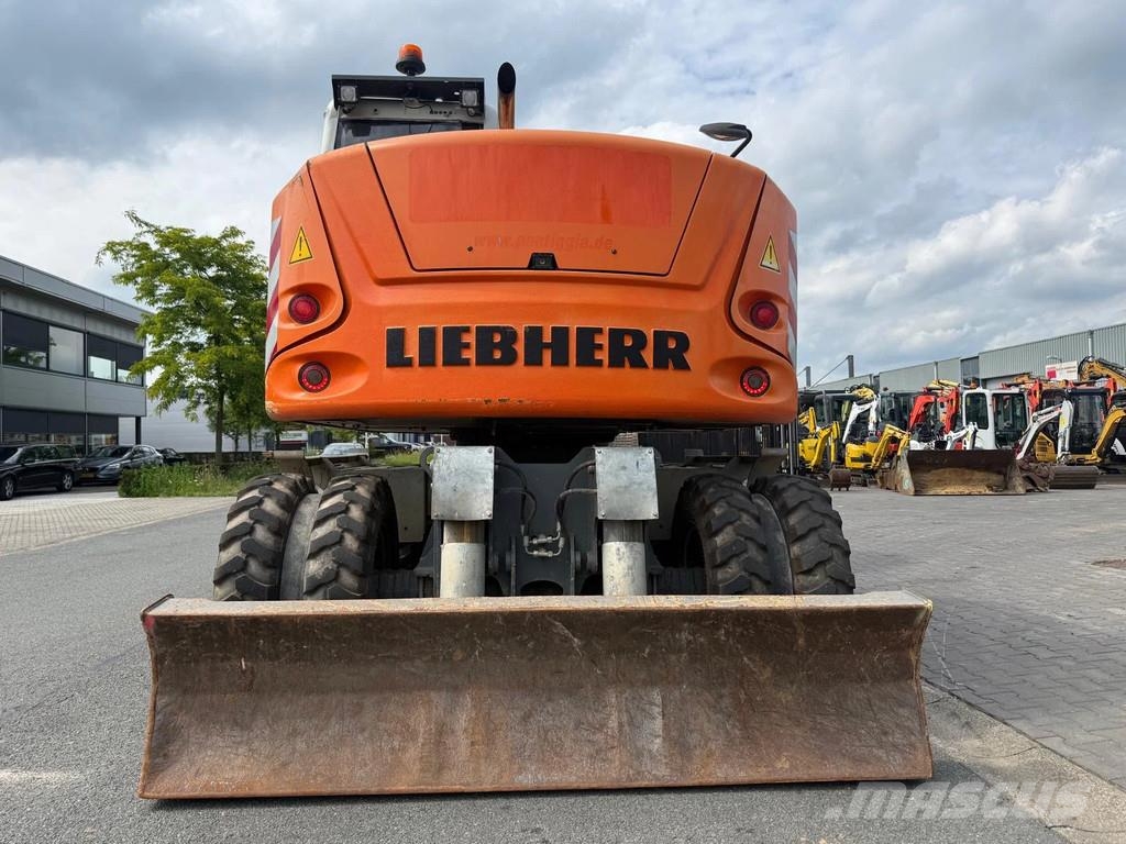 Liebherr A910 Compact | A/C Excavadoras de ruedas