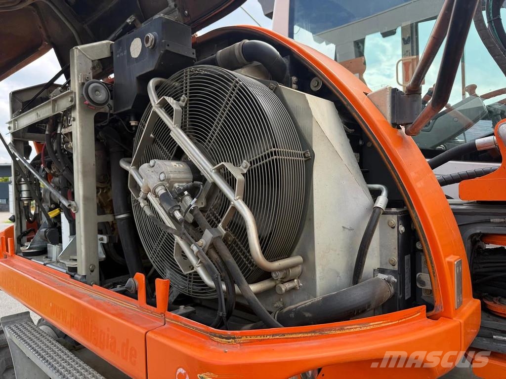 Liebherr A910 Compact | A/C Excavadoras de ruedas