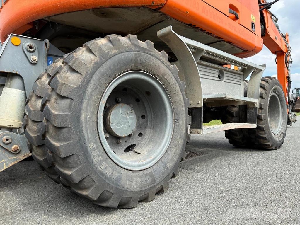 Liebherr A910 Compact | A/C Excavadoras de ruedas