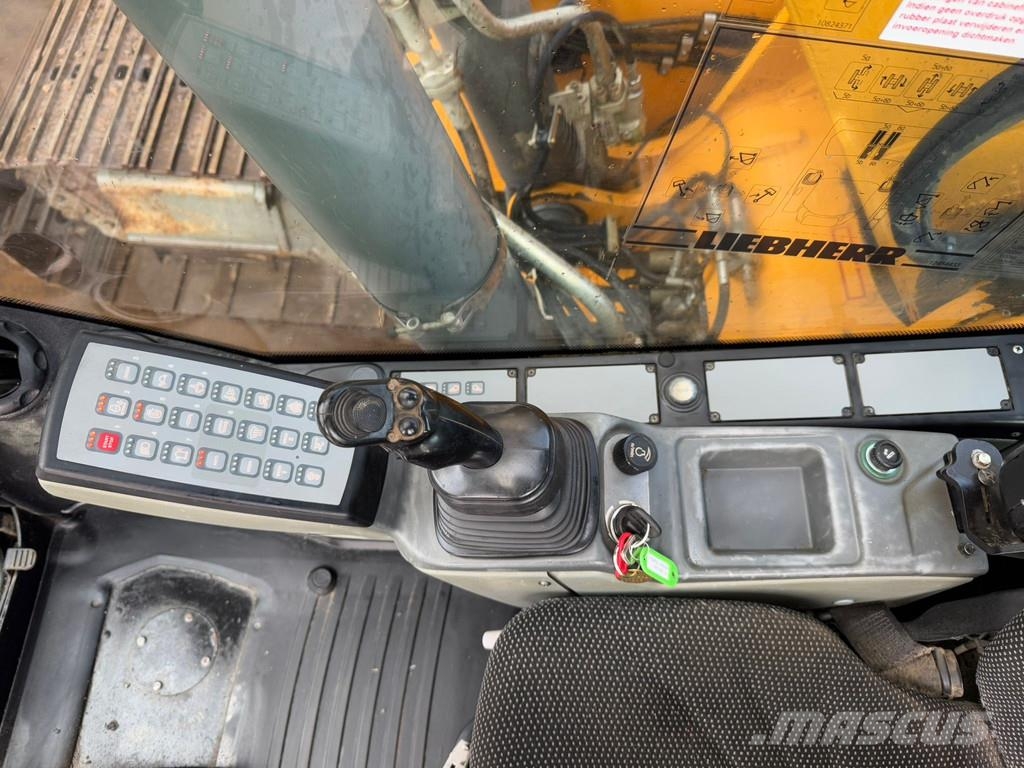 Liebherr R926 LC Crawler excavators