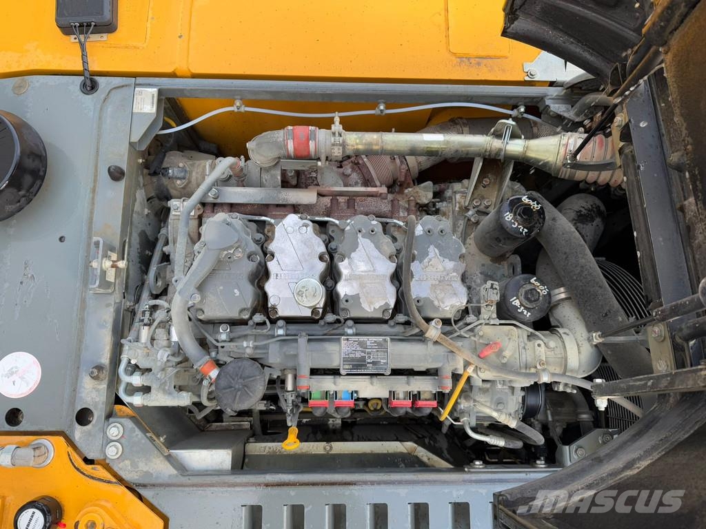 Liebherr R926 LC Crawler excavators