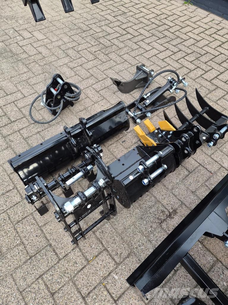 Colt diesel 1300 kg graafmachine! Minigraver army Mini excavadoras < 7t
