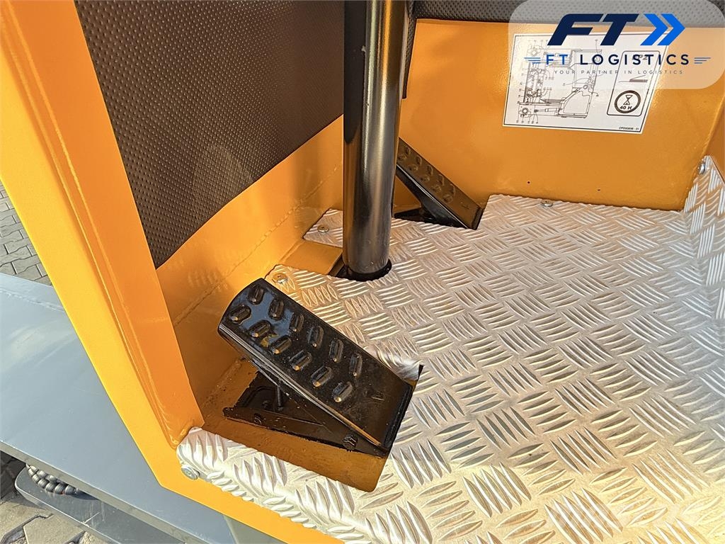 Combilift C4000 | GAS | DUPLEX 4100MM | FREE-LIFT | SIDE-SHI 4-way reach trucks