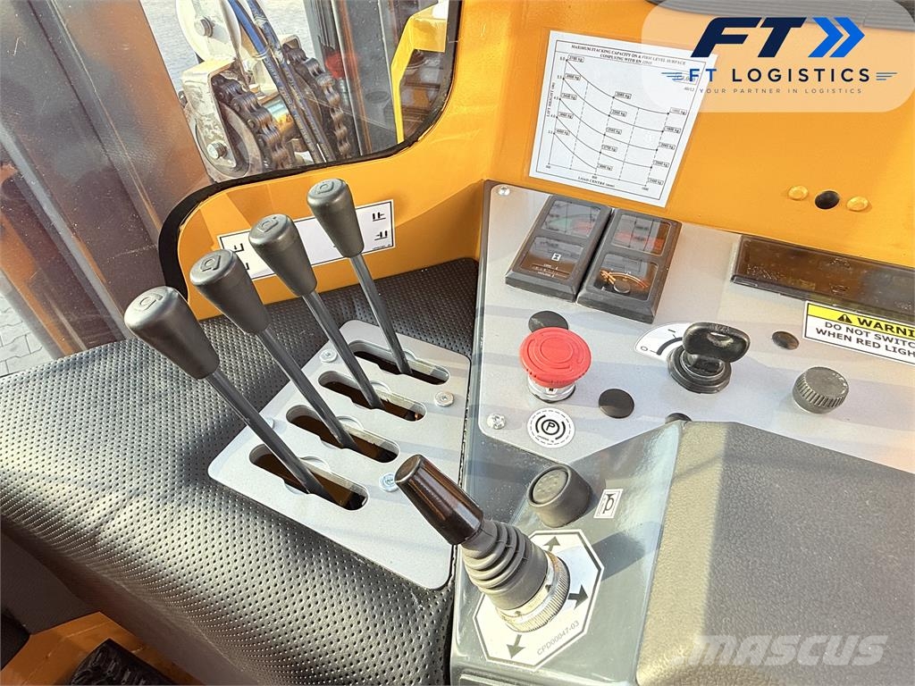 Combilift C4000 | GAS | DUPLEX 4100MM | FREE-LIFT | SIDE-SHI 4-way reach trucks