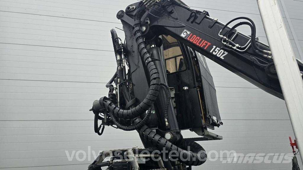 Volvo FH شاحنات أشجار
