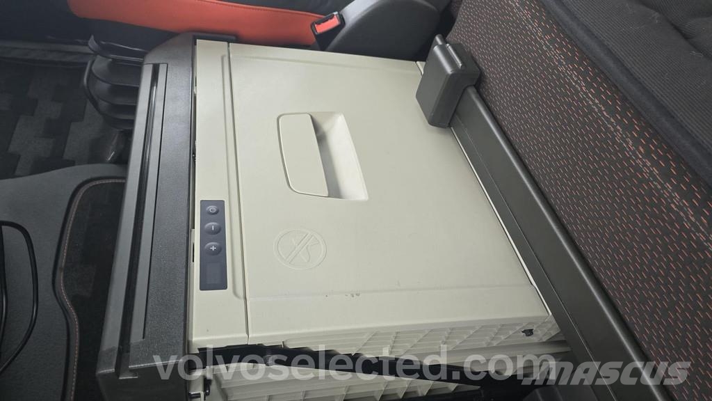 Volvo FH شاحنات أشجار