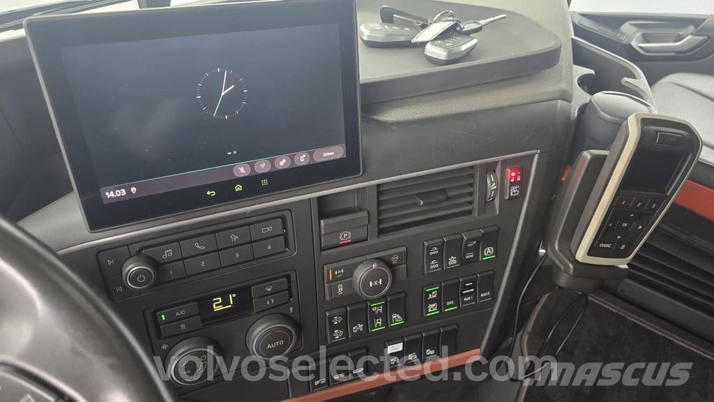 Volvo FH شاحنات أشجار