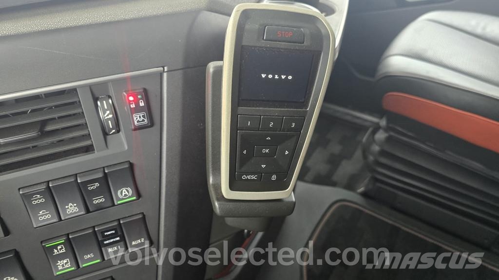 Volvo FH شاحنات أشجار
