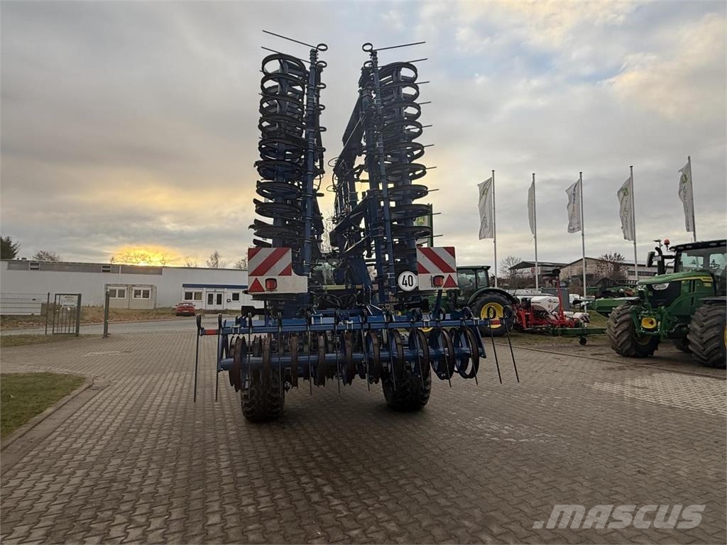 Köckerling Vector 900 Cultivators