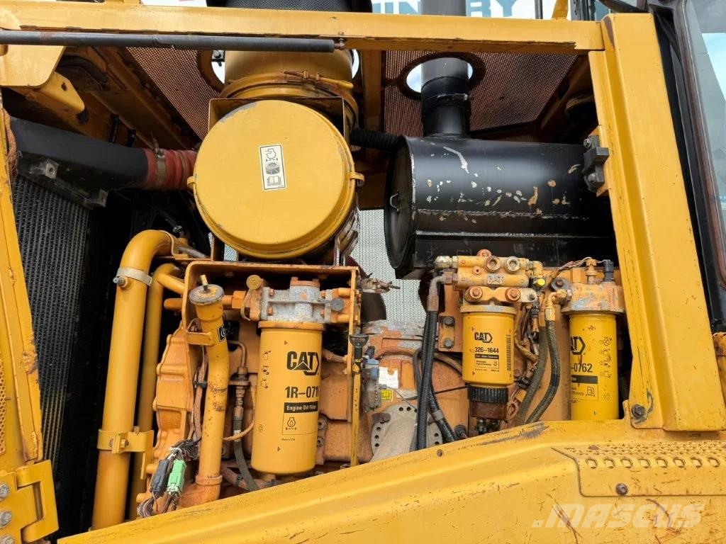 CAT D8T Buldooserid