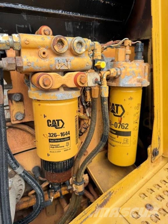 CAT D8T Buldooserid