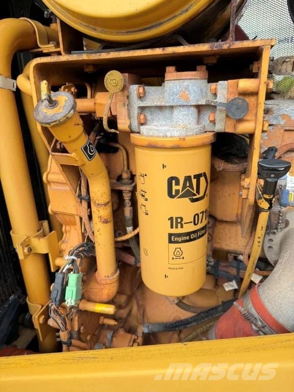 CAT D8T Buldooserid