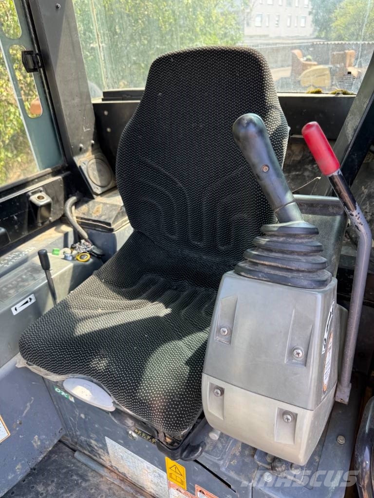 Takeuchi TB 23 R TB 23 R Mini excavators < 7t