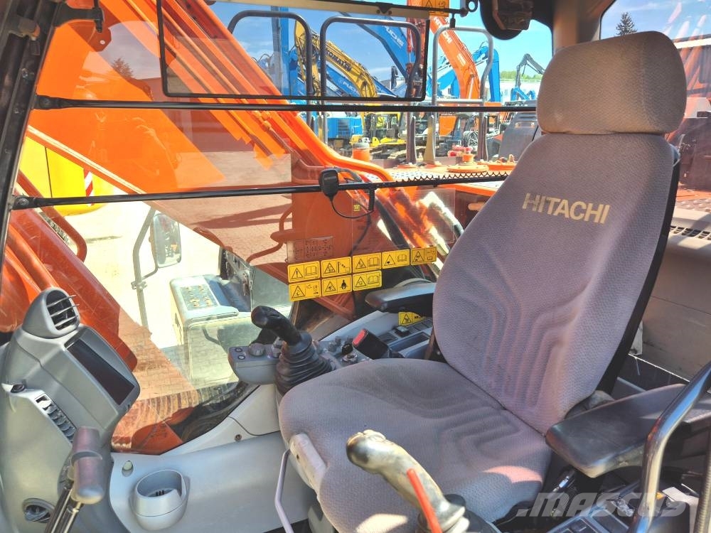 Hitachi ZX 300 LCN-6 Rupsgraafmachines
