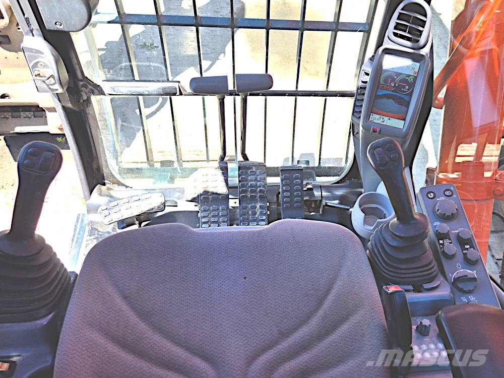Hitachi ZX 300 LCN-6 Rupsgraafmachines