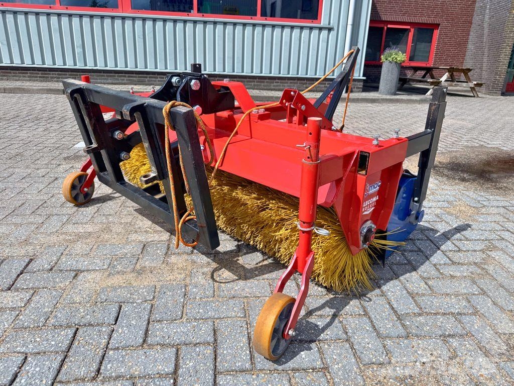 Qmac 150 Veegmachine met Opvangbak Fejemaskiner