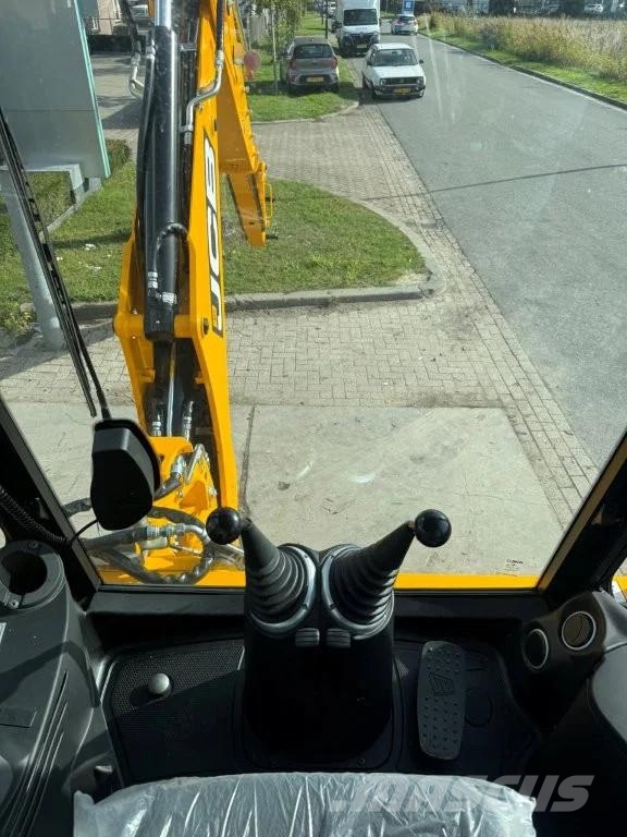 JCB 3CX Made in UK CE Tier3 ! Baggerlader